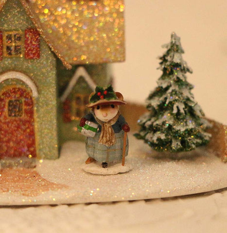 Wee Forest Folk M-427m "Holiday Arrival Mini"