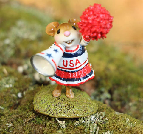 Wee Forest Folk M-737 "Cheerful Cheering
