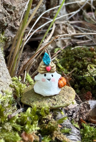 Wee Forest Folk A-71 "Good Fortune Ghostie"