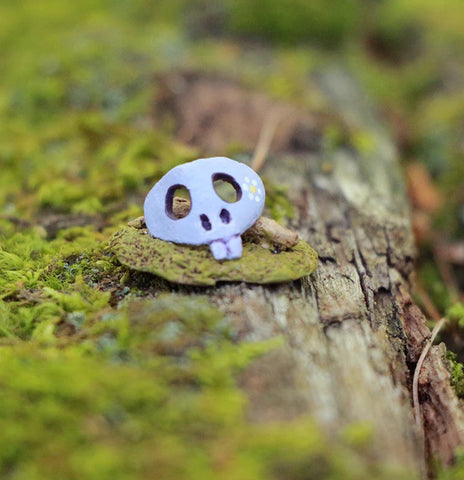 Wee Forest Folk 043 "Skull" Limited