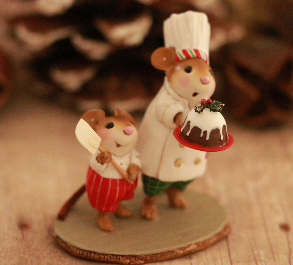 Wee Forest Folk M-641a "Christmas Pudding Pals" Limited