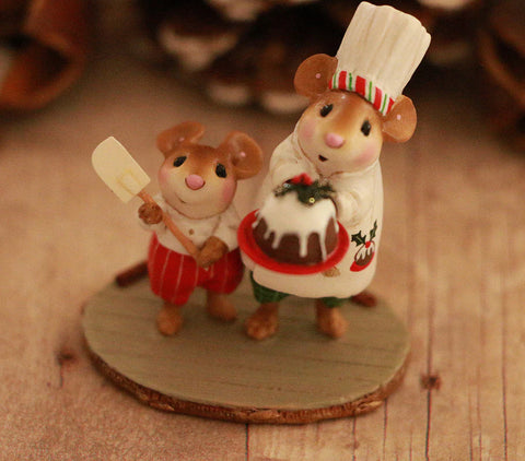 Wee Forest Folk M-641a "Christmas Pudding Pals" Limited