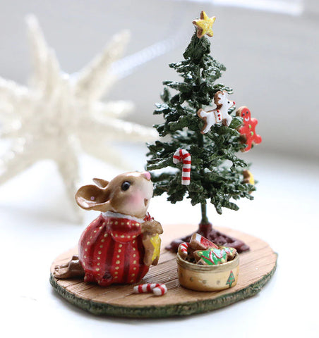 Wee forest Folk M-658 "Tiny Trimmer" Retired