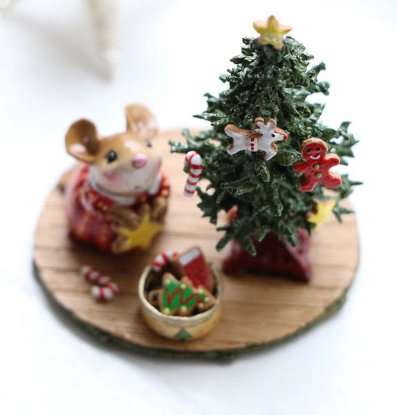 Wee forest Folk M-658 "Tiny Trimmer" Retired