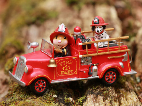 Wee Forest Folk M-767 "Sparky To The Rescue"