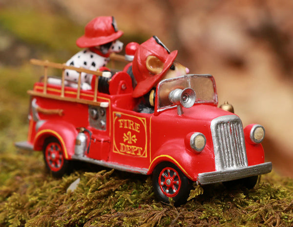 Wee Forest Folk M-767 "Sparky To The Rescue"