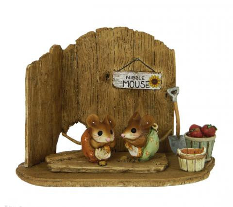 Wee Forest Folk NM-2 "Nibble Mouse"