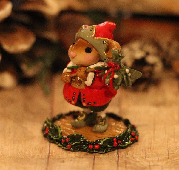 Wee Forest Folk M-728 "Kis Me Kringle"