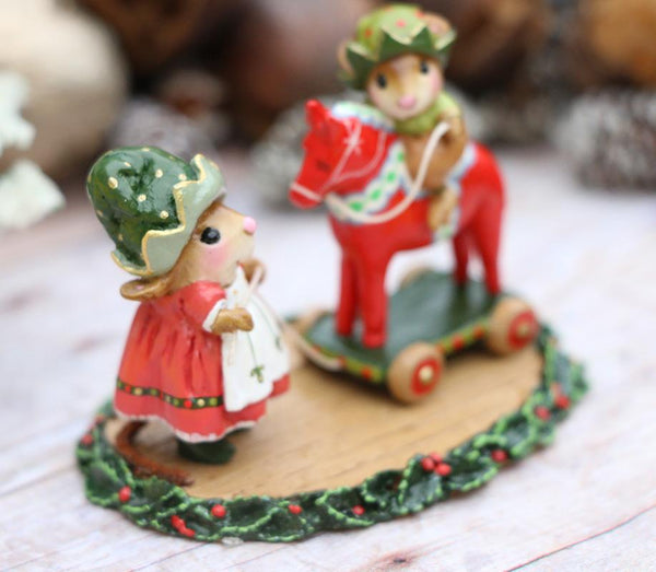 Wee Forest Folk M-682 "DALA HORSE ELVES"