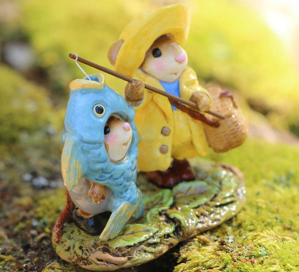 Wee Forest Folk M-676a "Reel Chums"