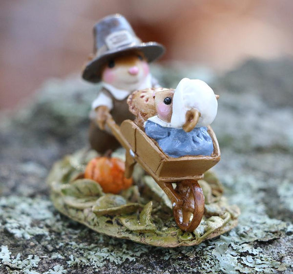 Wee Forest Folk M-679 "Pilgrim Pickup"Retired